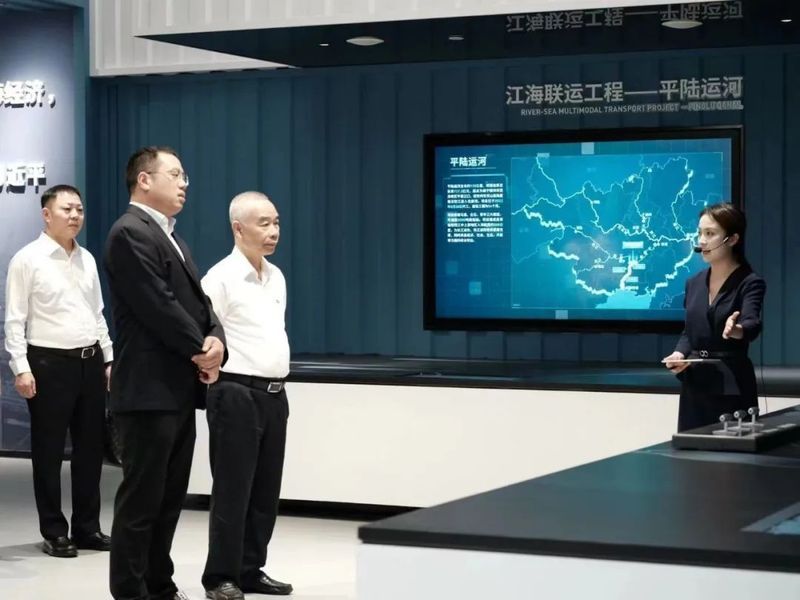 向海圖強(qiáng)|衛(wèi)華集團(tuán)董事長韓紅安拜訪北部灣港集團(tuán)